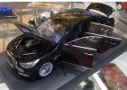 1:18 Scale Black Diecast 2016 Hyundai Genesis EQ900 Model
