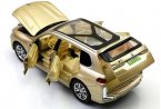 Red / Golden / Black Kids 1:32 Scale Diecast BMW X7 Toy