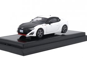 1:64 Scale Black-White Kyosho Diecast Toyota 86 GT Model