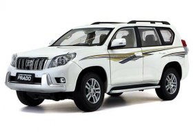 White / Green 1:18 Scale Diecast Toyota Land Cruiser PRADO Model