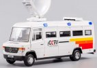 White 1:32 Scale CCTV Kids Diecast Mercedes Benz Vario Toy