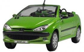 Red / Green 1:24 Scale Welly Diecast Peugeot 206 CC Model