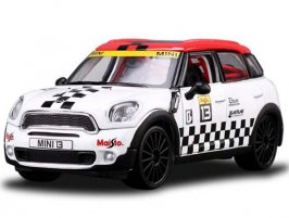 White 1:24 Scale Maisto Diecast Mini Cooper Countryman Model