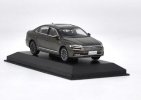 1:43 Scale Golden / Black / Gray Diecast VW New Passat Model