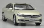 Silver / Brown / Black 1:18 Scale Diecast VW Phideon Model