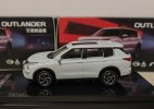 1:64 Black / White Diecast 2023 Mitsubishi Outlander SUV Model