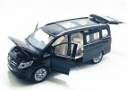 Black / White 1:32 Scale Diecast Mercedes Benz V-Class V260 Toy