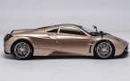 1:18 Golden / White / Wine Red Diecast Pagani Huayra V12 Model