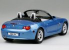 Blue / Gray 1:24 Scale Welly Diecast BMW Z4 Model