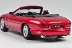 Red / Silver 1:24 Scale Welly Diecast Jaguar XK8 Mode