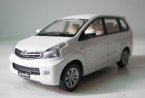 1:43 Scale 2011 Diecast Toyota Avanza Model