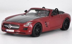 Red 1:24 Maisto Diecast Mercedes Benz SLS AMG Roadster Model