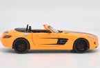 Yellow 1:24 Maisto Diecast Mercedes-Benz SLS AMG Roadster