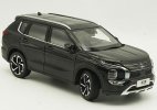 Black /White 1:18 Scale Diecast 2023 Mitsubishi Outlander Model