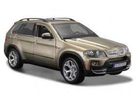 Gray 1:18 Scale Bburago Diecast BMW X5 Model