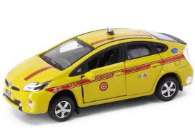 1:64 Yellow Tiny Nihonkotsu Taxi Diecast Toyota Prius Model