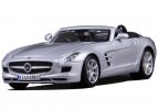 White / Red / Silver 1:24 MaiSto Diecast MERCEDES-BENZ SLS AMG