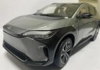 Gray / White 1:18 Scale Diecast 2022 Toyota bZ4X SUV Model