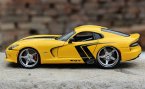 Yellow 1:24 MaiSto Diecast 2013 Dodge SRT Viper GTS Model