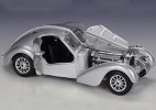 Silver 1:24 Scale Bburago Diecast 1936 Bugatti Atlantic Model