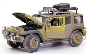 Army Green 1:18 Scale Maisto Diecast Jeep Rescue Concept