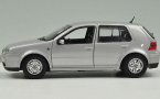 Silver Welly 1:24 Scale Diecast VW Golf IV Model
