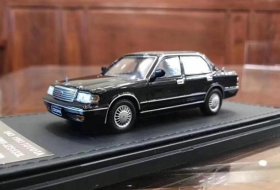 Silver / Black / White 1:43 STC Diecast Toyota Crown Model