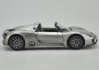 Gray 1:24 Scale Welly Diecast Porsche 918 Spyder Model