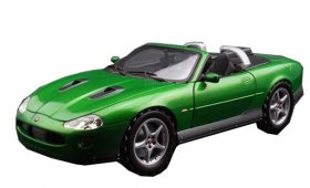 Green 1:18 Scale Ertl Diecast Jaguar XKR Roadster Model