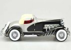 Red / Black 1:18 Ertl Diecast 1935 Duesenberg Model