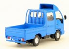 1:32 Scale White / Yellow / Blue Isuzu Light Truck Toy