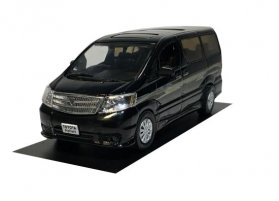 White 1:43 Scale J-collection Diecast Toyota Alphard Model