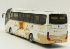 1:36 Scale White Diecast Foton AUV BJ6122 Coach Bus Model