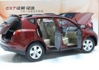White / Red 1:18 Scale Diecast 2012 Geely Gleagle GX7 Model