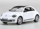 Red / White 1:18 Scale Welly Diecast VW New Beetle Model