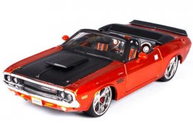 Orange 1:24 MaiSto Diecast 1970 Dodge Challenger R/T Convertible