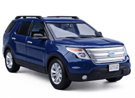 Blue / Red 1:18 Motormax Diecast 2015 Ford Explorer XLT Model