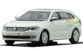 White / Blue 1:43 Scale 2013 Diecast VW Gran Lavida Model