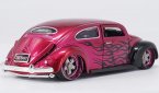 Black / Red 1:24 Scale Maisto Diecast 1967 VW Beetle Model