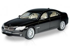 1:18 Scale Black / Silver Kyosho Diecast BMW 760Li Model