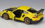 1:24 Scale Yellow MaiSto Diecast Porsche 911 GT2 RS Model