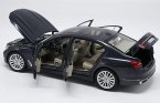 1:18 White /Black/ Deep Blue Diecast BMW 7 Series 750Li Model