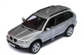 Black / Silver 1:24 Scale Welly Diecast BMW X5 SUV Model