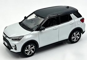 1:30 Scale Silver Diecast Diecast 2021 Toyota Raize SUV Model