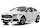 White / Red 1:18 Scale Diecast 2013 Ford New Mondeo Model