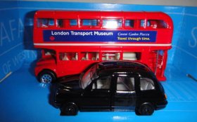 1:76 Scale CORGI NO.7 Red London Double Decker Bus Model