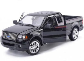 Black 1:18 Scale MaiSto Diecast 2006 Ford F150 Pickup Model