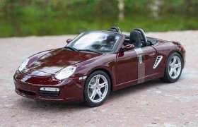 1:18 Maisto Wine Red /Yellow Diecast Porsche Boxster S Model