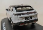 1:43 Scale White / Purple Diecast 2023 Honda Vezel SUV Model