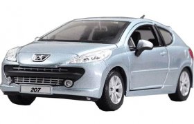 Blue 1:24 Scale Bburago Diecast PEUGEOT 207 Model